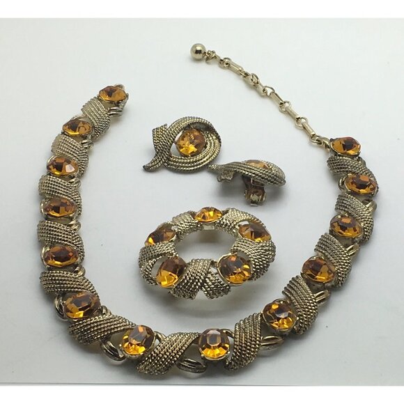 Coro  Pegasus Parure Set  Amber Topaz Necklace Bracelet Brooch Clip On Earrings - Picture 4 of 9